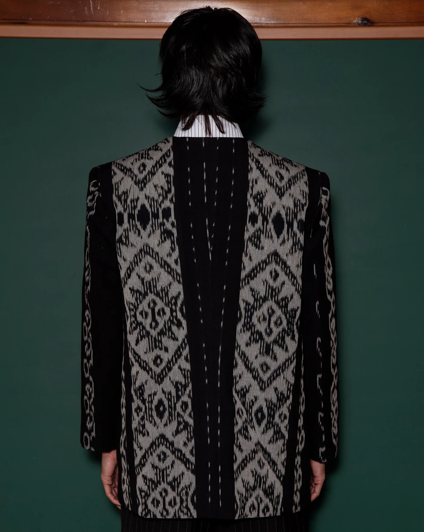 Suit Ikat