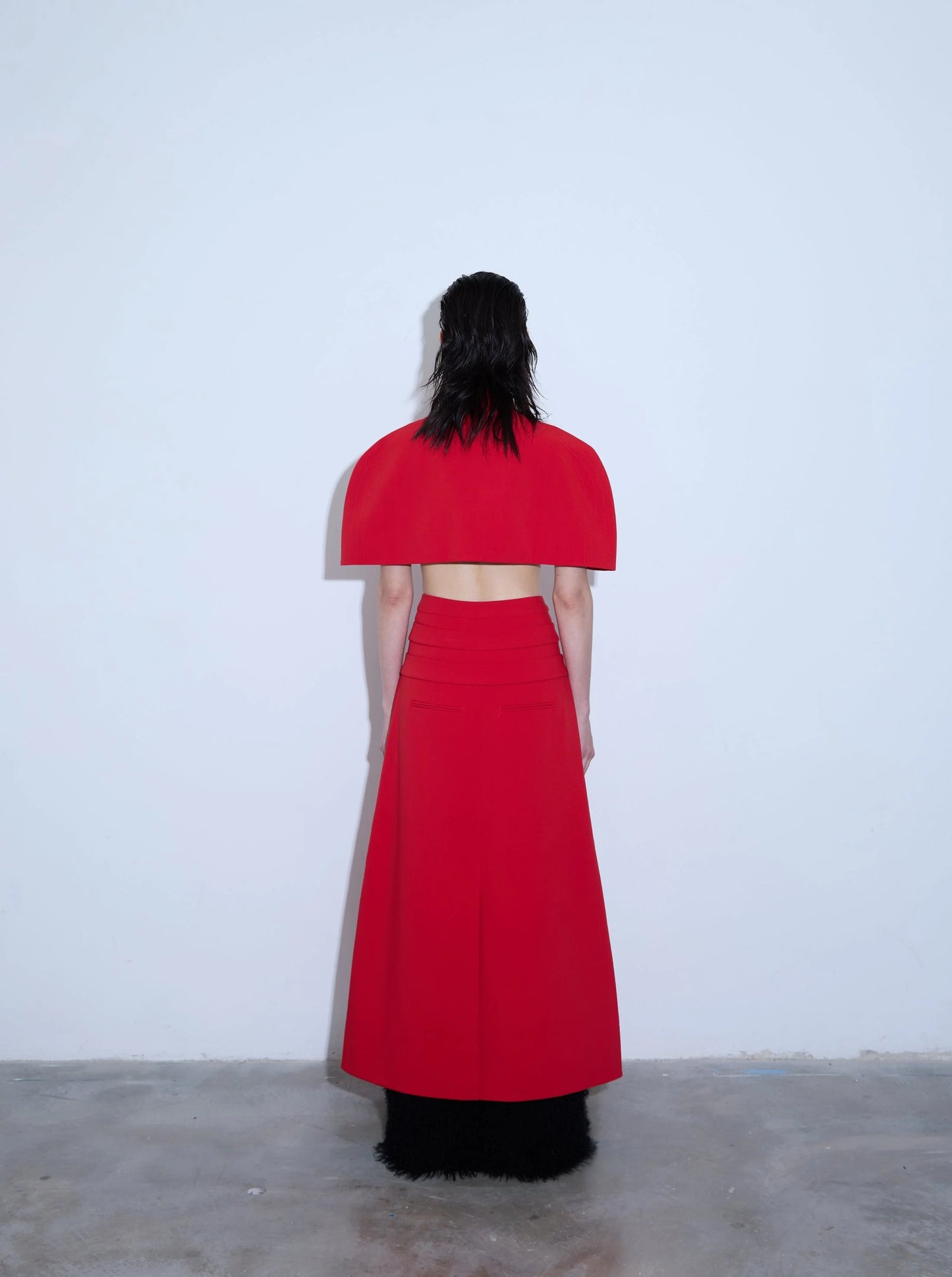 Akkordi Doubled Pocket Cape Top In Red