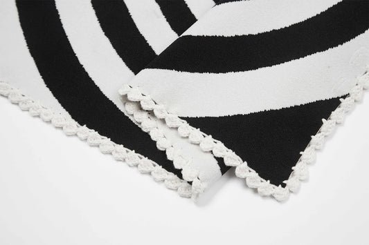 Hypnotia Hankie (Jet Black & Pure White)