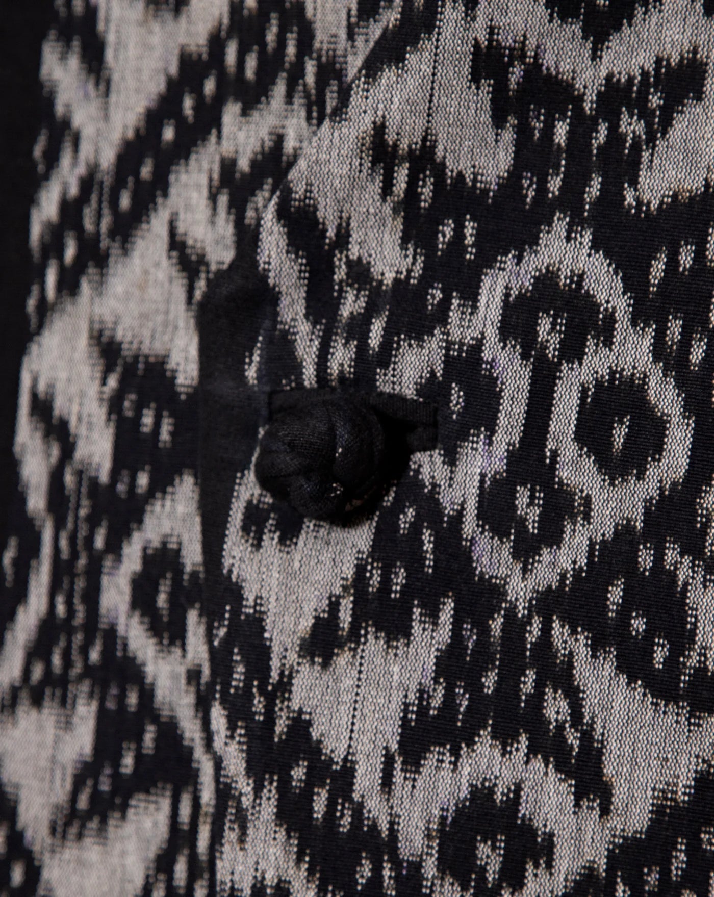 Suit Ikat
