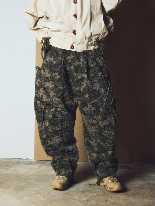 abp. CARGO BIGGIE PANT DISTRESSED CAMO