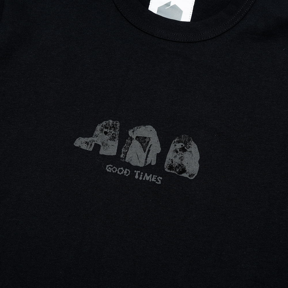 STONEHENGE TEE - BLACK