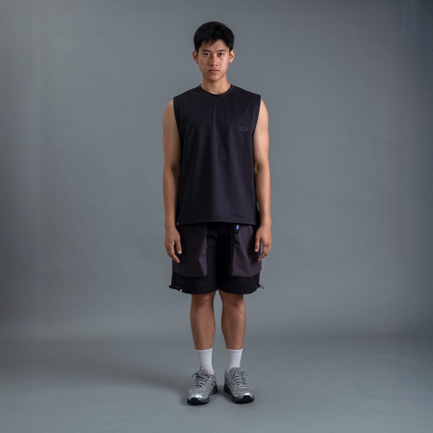 Sleeveless 2-Tone / Cotton – Black - BEV C multi label store