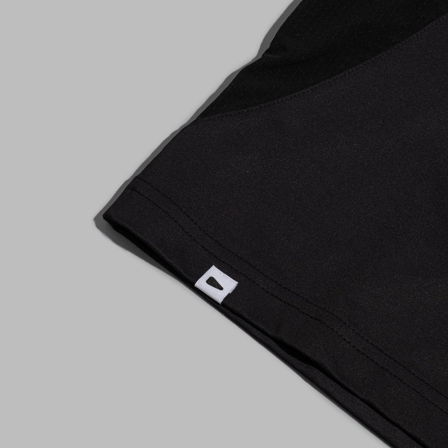 Sleeveless 2-Tone / Cotton – Black - BEV C multi label store