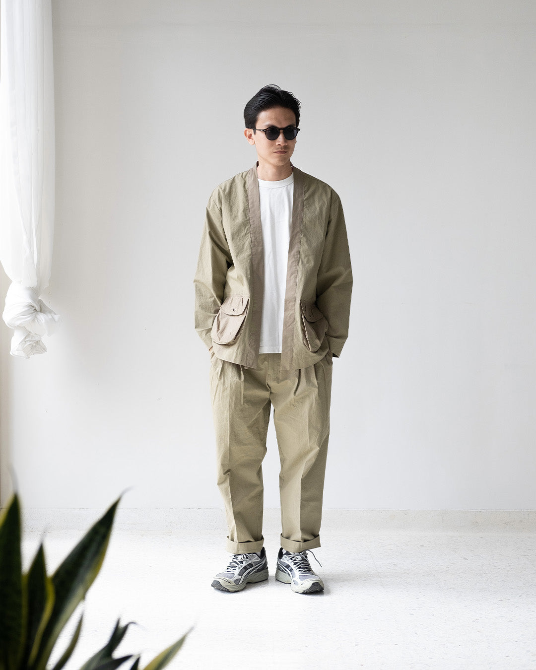 Pleated Wide Pants  / Cotton - Olive